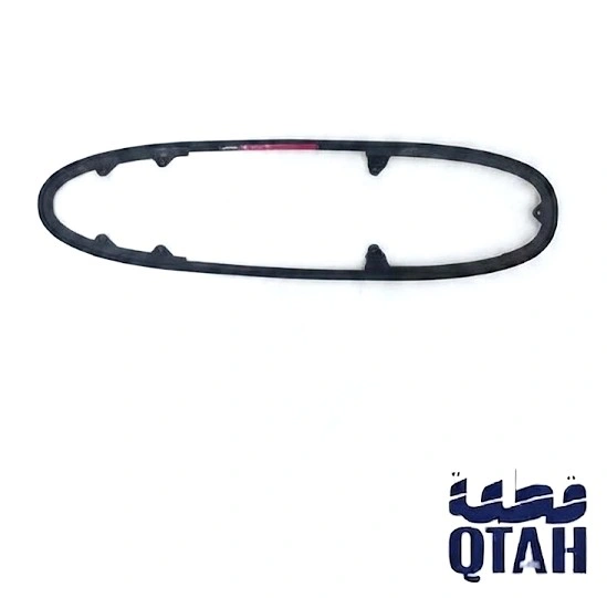 جلدة يد الباب الخارجية (قاعدة مقبض الباب) لاندكروزر 2007 أصلي وكالة / Genuine Toyota Land Cruiser (2007)