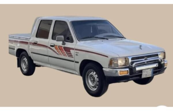 طقم خط هايلوكس 1995 غمارتين (Toyota Hilux 1995 Double Cabin Decal)