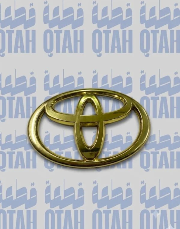 شعار شنطة تويوتا كامري ذهبي فخم طبق الأصل