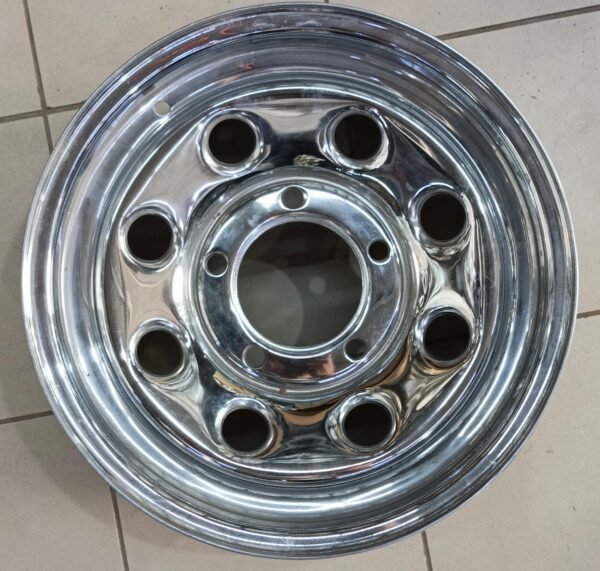 جنط هلل بري كلاسيكي كروم فضي لامع 6 مسامير (بديل تجاري) - Classic Chrome Silver Modular Off-Road Wheel 6 Lug