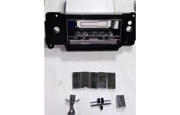 واجهة مسجل لجمس وشفر وانيت 1973-1987 تصنيع طبق الأصل / Radio Bezel Faceplate for GMC and Chevrolet Pickup