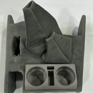 ديكور وقاعدة جير لاندكروزر رمادي شامواه - Toyota Land Cruiser Gear Shift Console Cover Grey Suede