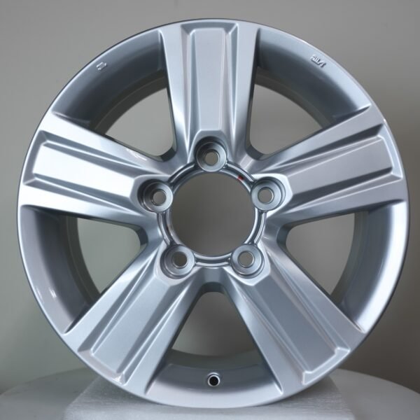 جنط جيب لاندكروزر 2015 مقاس 15 (صيني مستعمل) / Used 2015 Land Cruiser Style 15" Wheel (Chinese Replica)