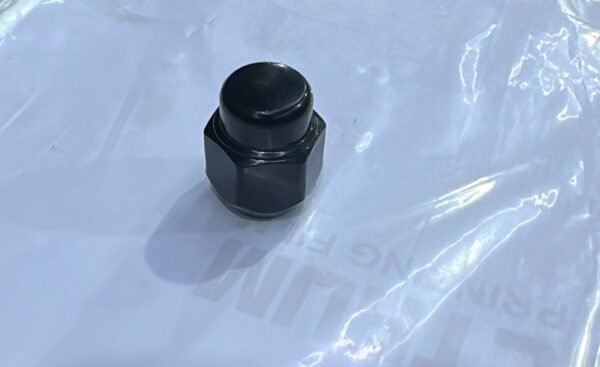 صامولة جنط نيسان داتسون باللون الأسود عالي الجودة Nissan Datsun Black Wheel Lug Nut Premium Quality