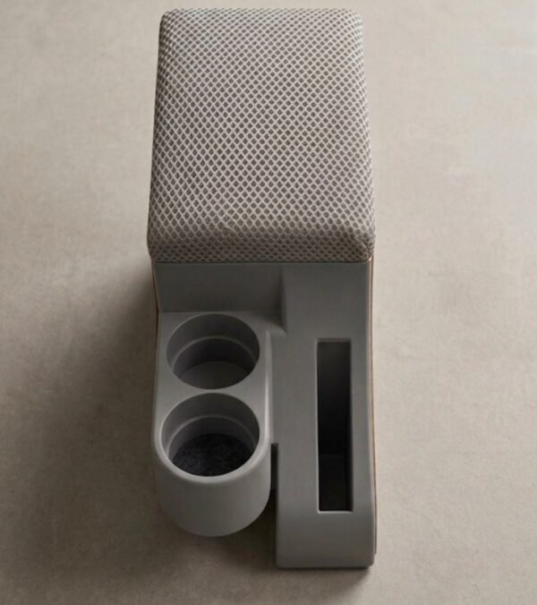 تكاية يد وسطية لسيارات هايلوكس بلاستيك وقماش / Toyota Hilux Plastic and Fabric Center Armrest Console