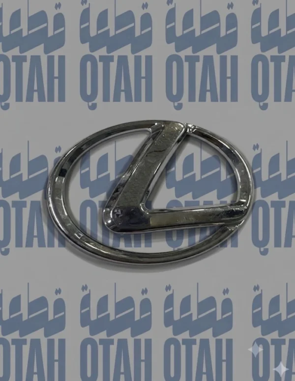 شعار شبك لكزس فضي كروم حجم وسط مفرغ للواجهة الأمامية