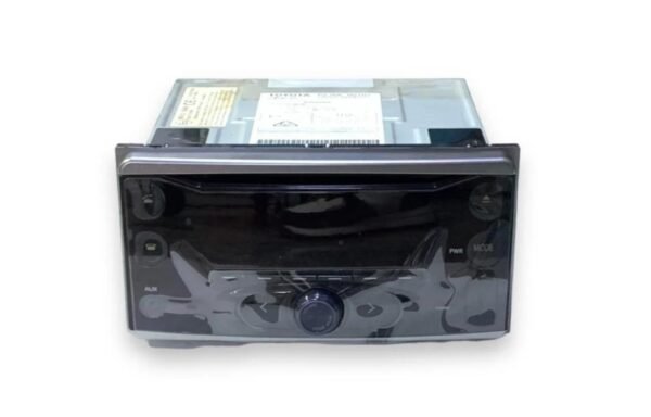 مسجل تويوتا البازعي اصلي النوع : TOYOTA Original Toyota Al-Bazai Radio, fits Toyota models, in good condition