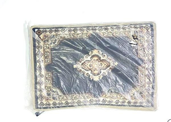 طقم فرشات أرضية جمس بولندي كلاسيك (3 قطع) - جودة تراثية فائقةClassic GMC 3-Piece Polish Floor Mats - Premium