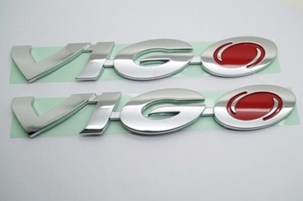 علامة كتابة هايلوكس فيجو كروم - Toyota Hilux Vigo Emblem Chrome Red