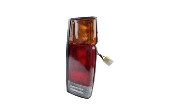 اصطب (مصباح) خلفي يمين نيسان ددسن / داتسون (1986 - 2001) - تايلندية Nissan Datsun Pick-up Rear Tail 1986-2001